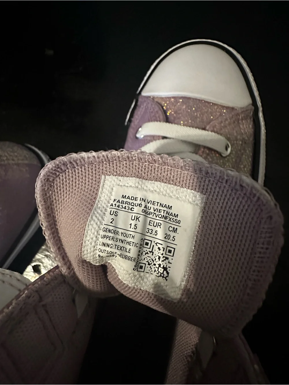 Converse sparkling light